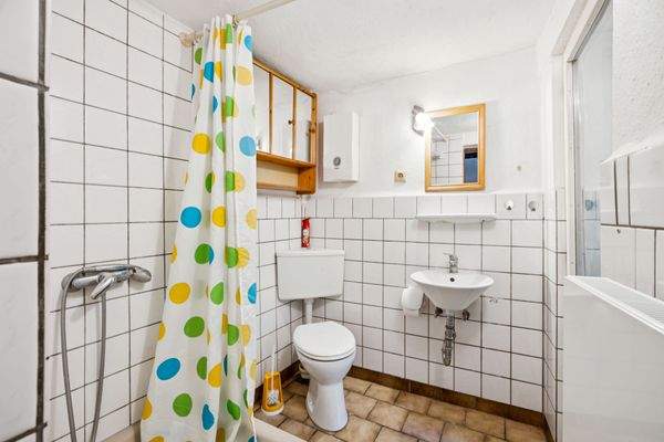 Badezimmer im Erdgeschoss