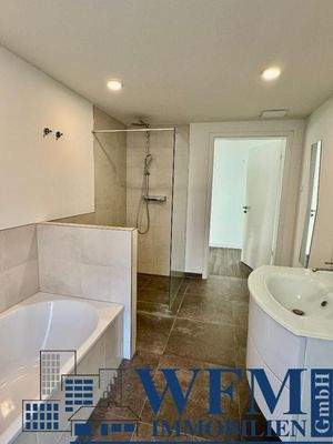 Wannen und Duschbad