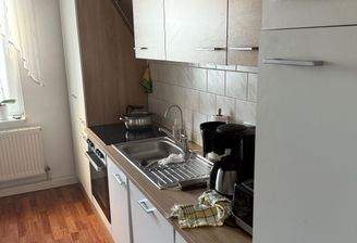 Oelsnitzer Str. 43 EG WE7 Küche.jpg