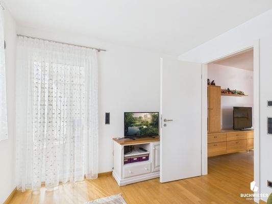 Gästezimmer mit Balkonzugang