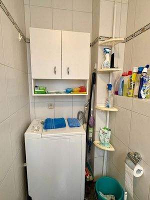 Waschmaschine im Gäste-WC