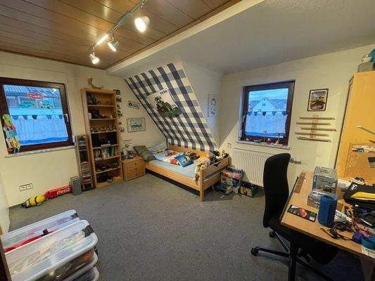 1. OG Kinderzimmer Haus 1