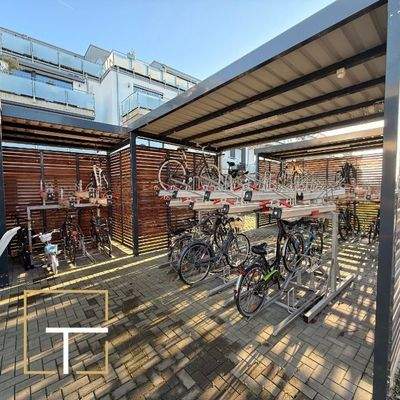 Überdachter Fahrradstellpl.jpg