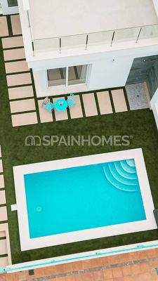 3-Bedroom Villas with Pools and Parking in Los Alcázares Murcia