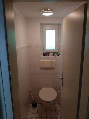 Toilette im 1. OG