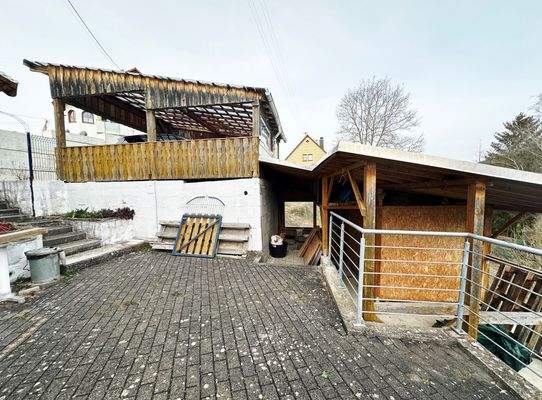 Carport und Gerätehaus