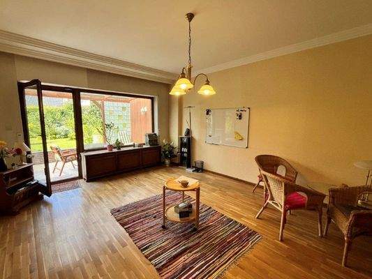 EG_Wohnzimmer_mit_Terrasse