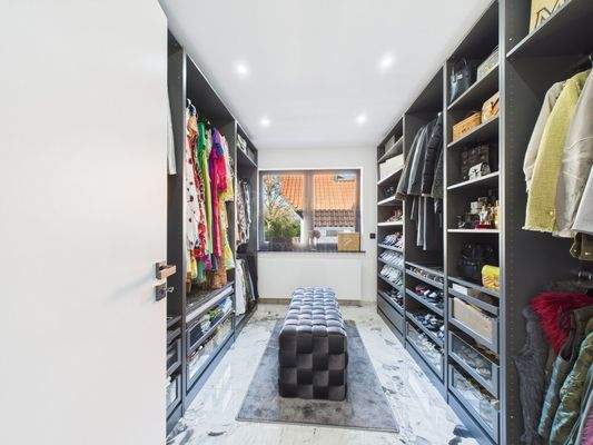 WE im EG - Ankleide 2