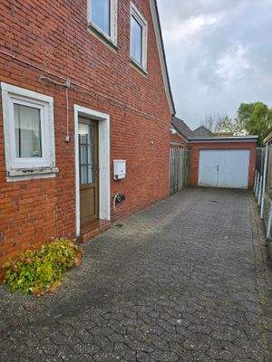 Bereich der Auffahrt