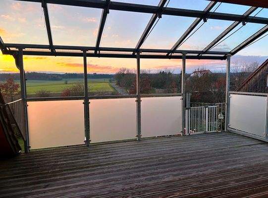 4 Überdachter Balkon im DG.jpg