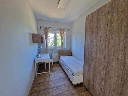  Möblierte Zimmer OG + EG