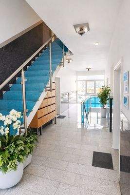 C4718695-713B-49CA-B56E-14F892986F2C