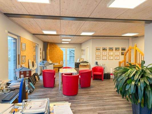 Ausstellungsfläche EG.jpg