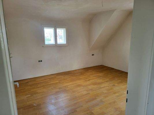 Schlafzimmer 1.OG.jpg