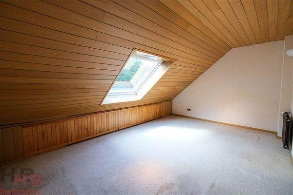 Schlafzimmer 5 2. OG