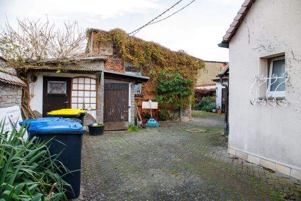 51 - Weiterer Überblick Grundstück