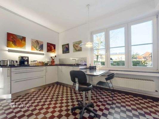 mit Blick in den Garten