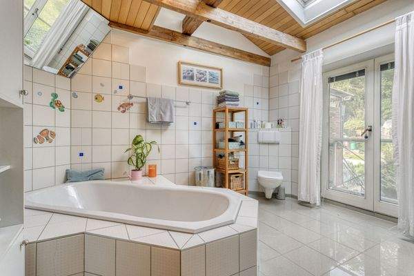 16. Hauptbad, Ansicht 1