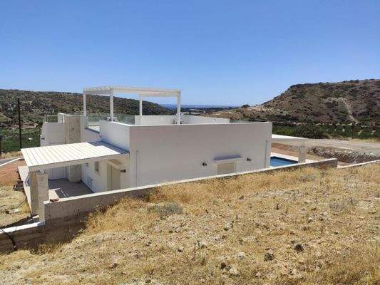 MIT VIDEO! Kreta, Makry Gialos: Neubau - Bungalow mit Pool und Meerblick zu verkaufen