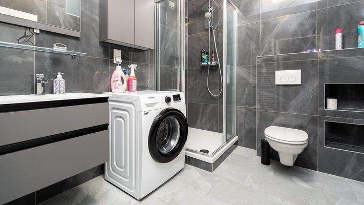 Badezimmer 1 Erdgeschoss Haus 1