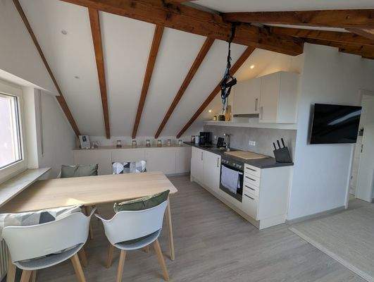 Essplatz mit Küche.jpg