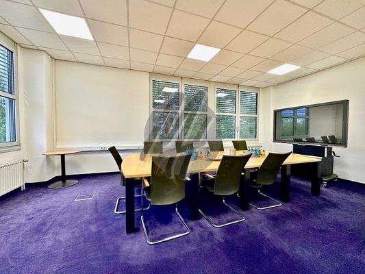 INFOS UNTER: 06171-586000