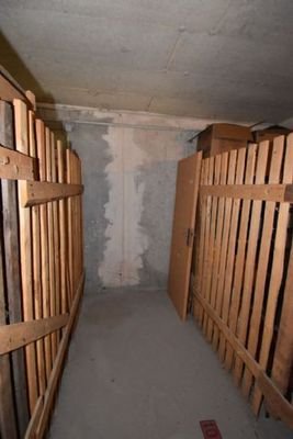 17 Keller