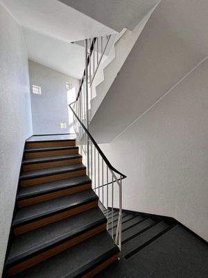 äußerst gepflegtes Treppenhaus