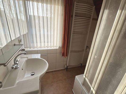 Bad im Dachgeschoss