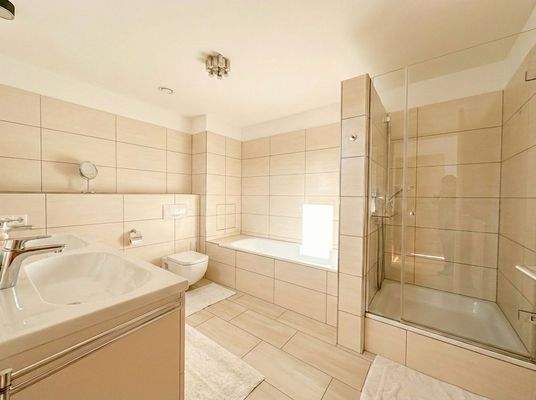 Vollbad (KI optimiertes Bild)