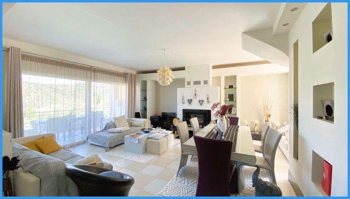 0e3bc64f45054dc3a2e905cb9cb21db2-original