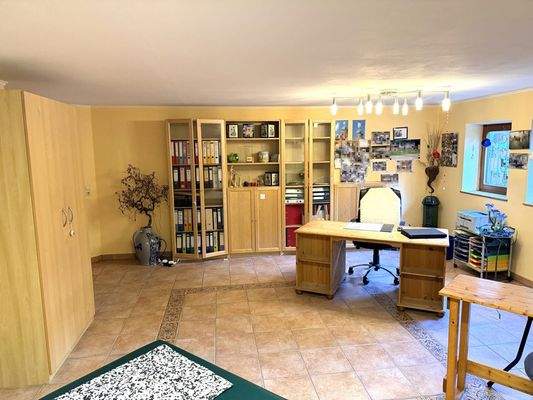 Büro-Hobby-Gäste UG