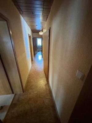 24 Flur im EG