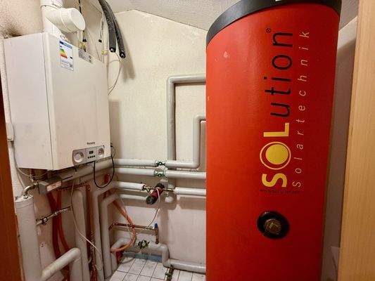 Brennwert-Therme im Dachgeschoss