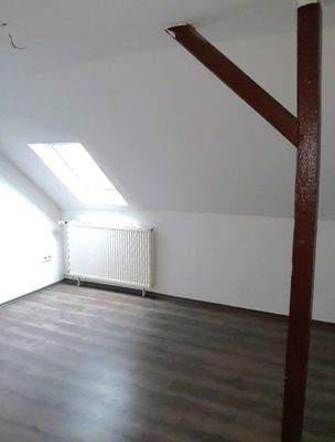 Anton-Müller 1_2.OG links 7.jpg