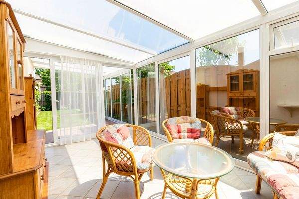 Wintergarten - (KI generiert)