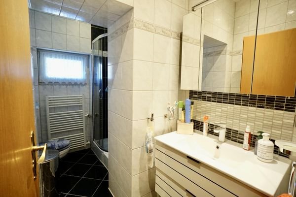 Badezimmer EG
