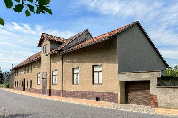 Wohnhaus mit Ausbaupotential