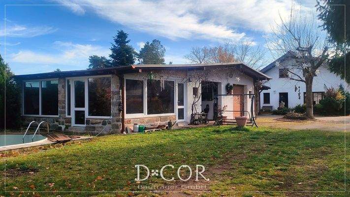 Wintergarten, Doppelgarage, Doppelcarport