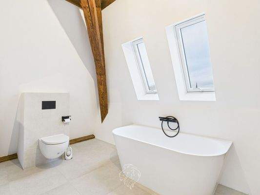 Badezimmer 2.OG Perspektivenwechsel