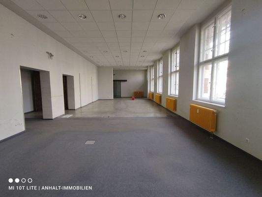 EG-Gewerbefläche (3)