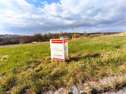 GKF Baugrundstück Werbeschild.jpg