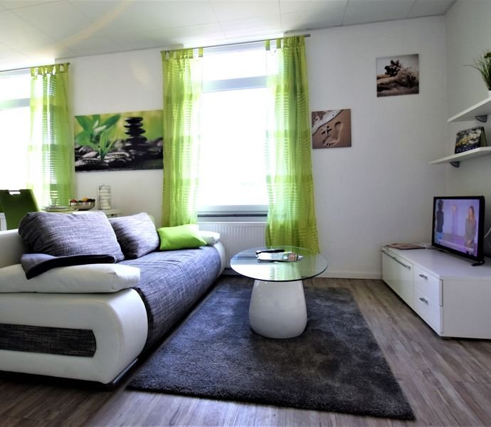 Helle, moderne 2-Zimmer-Wohnung, komplett ausgestattet, zentral in Raunheim