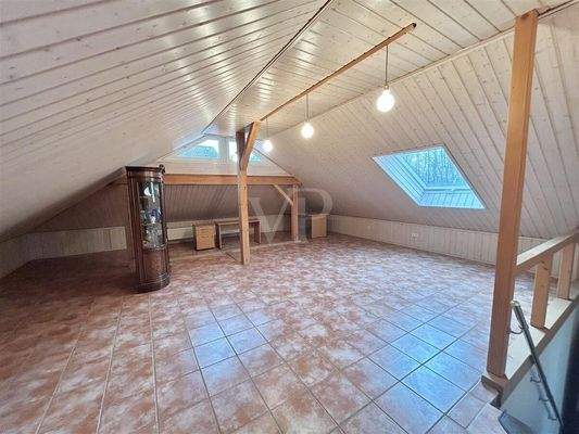 Wohnlich ausgeb. Studio