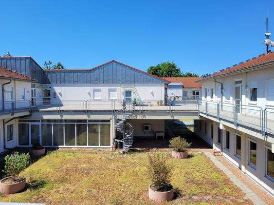 Blick auf Lichthof und 2. OG