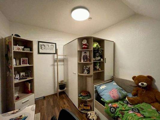 Whg. 1 - Kinder-/Arbeitszimmer