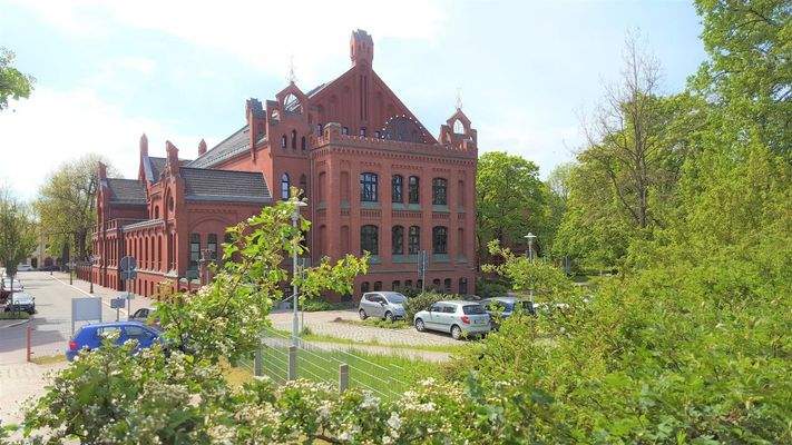 Schlobigpark mit Johannisbad