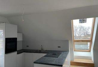 Küche mit Cabriofenster