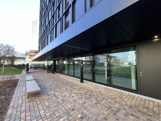 Geschäftsfläche Top 1