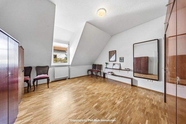 Schlafzimmer DG (Einliegerwohnung)